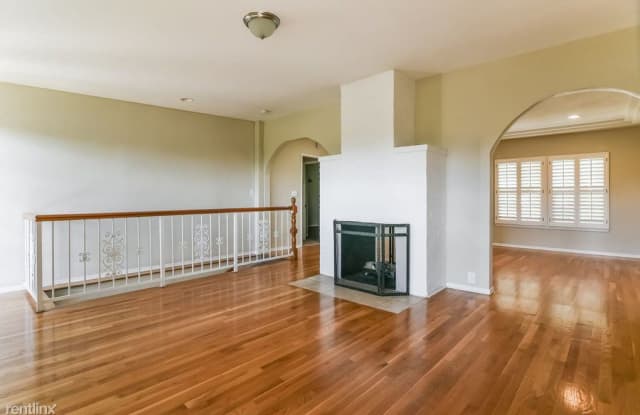 6041 S Mansfield Ave - 6041 South Mansfield Avenue, View Park-Windsor Hills, CA 90043