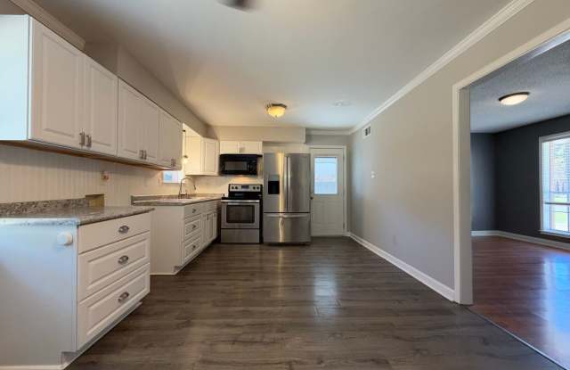 CUTE little bungalow in Horn Lake! Gallery 4