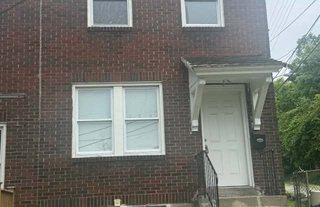 2649 Maple Avenue photos photos
