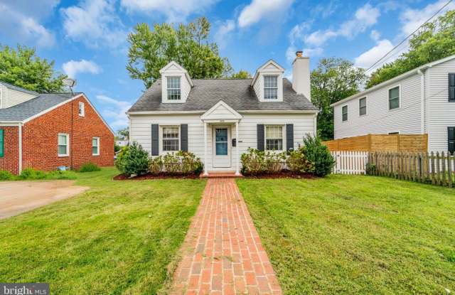 2805 W GEORGE MASON Road - 2805 West George Mason Road, West Falls Church, VA 22042