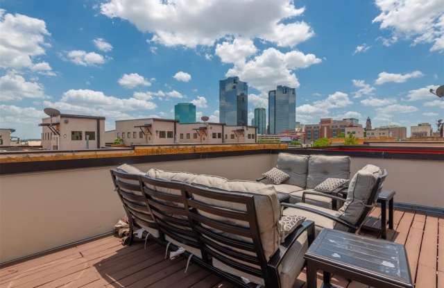 716 E Bluff Street - 716 East Bluff Street, Fort Worth, TX 76102