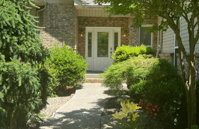 Loudon 37774 - 3 bedroom, 2 bath home - Contact Jackie Mills (865) 748-2851 photos photos
