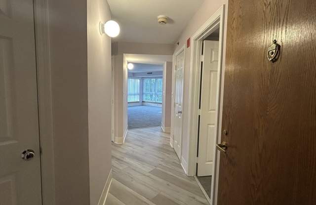 60 Rantoul Street unit: 116 Gallery 2
