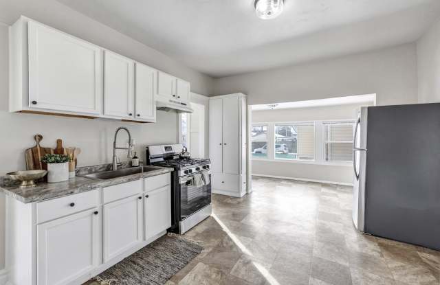 828 North Chestnut Avenue - Lower photos photos 828 North Chestnut Avenue - Lower photos photos