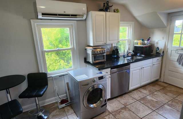 1227 N UTAH Street unit: 3 photos photos