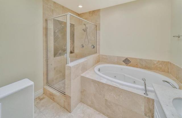 2109 Vanderbilt Lane photos photos