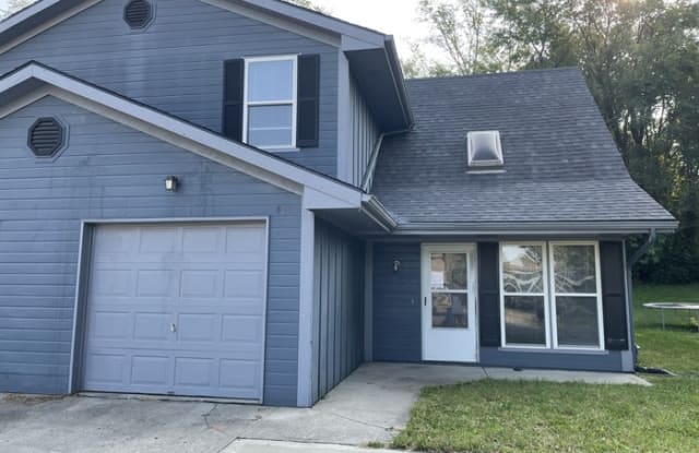 413 Spring Avenue - 413 Spring Ave, Liberty, MO 64068