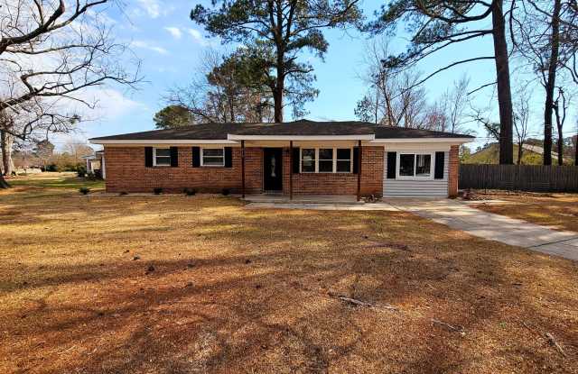 3 BD 2 BA in Shamrock Village - 215 Shamrock Drive, Half Moon, NC 28540