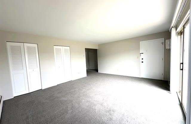 2859 E Maple Road Gallery 3