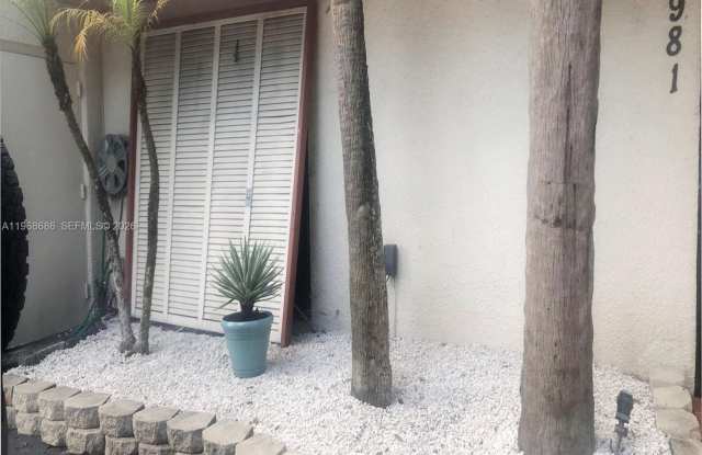 6981 Greentree Ln photos photos