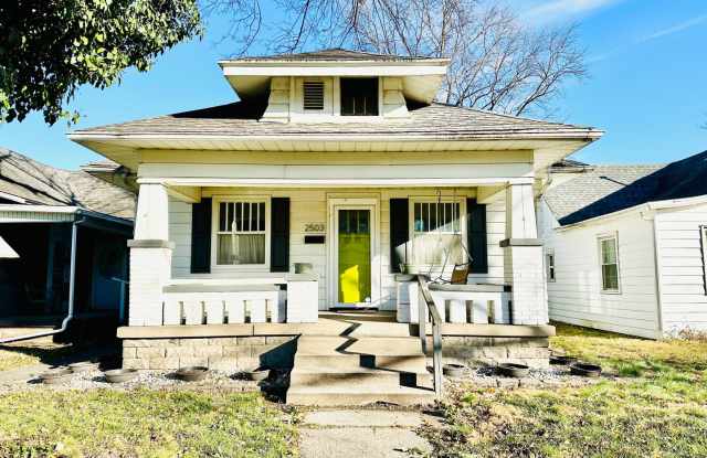 Newly Updated 2-Bedroom Home - Full of Charm! photos photos
