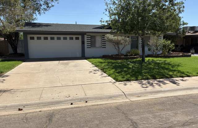 1439 W HUNTINGTON Drive photos photos