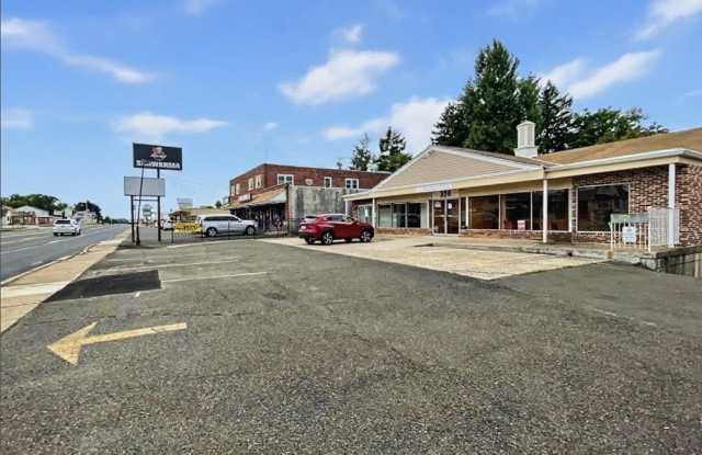 326 BUSTLETON PIKE Gallery 2