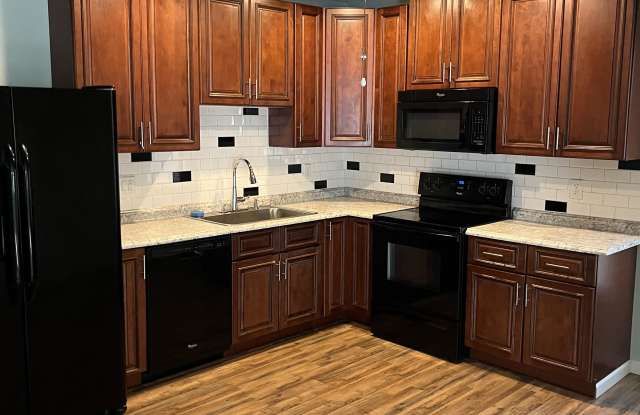 13 N Main St 1 photos photos