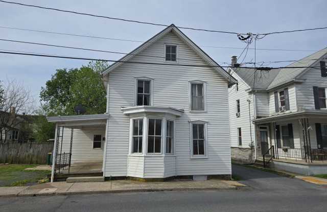 2 Bedroom Single Family Home in Chambersburg Borough photos photos