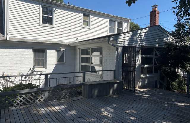 81 Gerard Avenue Gallery 1