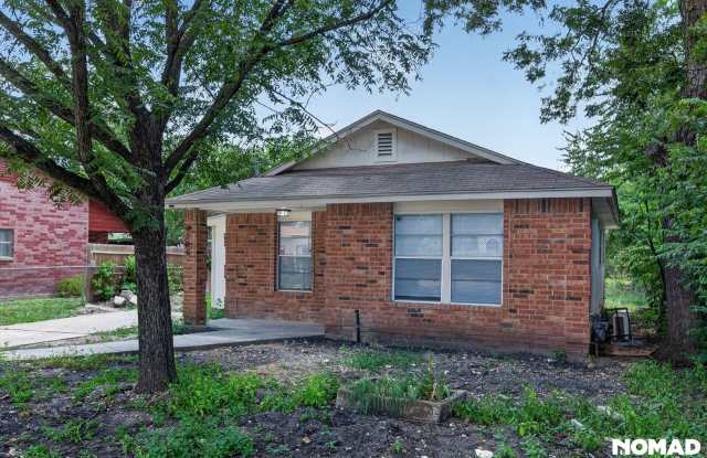 Charming 2BR House in San Antonio photos photos