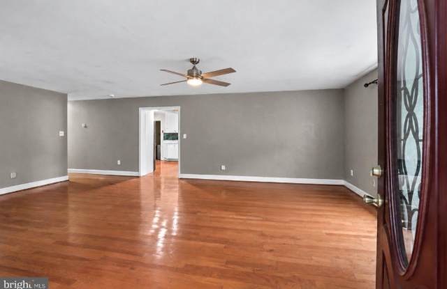 6860 VERNICK Lane Gallery 4