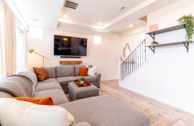 Sprawling Modern 3BR, 3BA Townhome w/ Patio & Beautiful Open Space Views Gallery 1