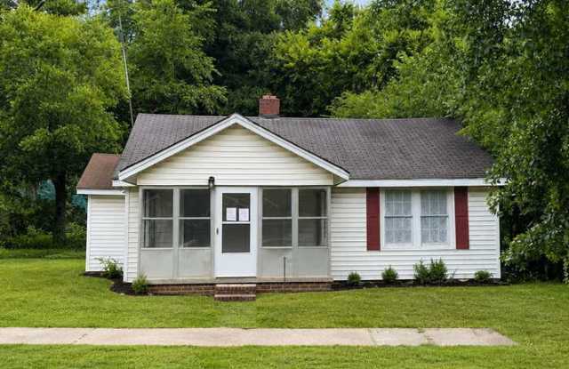 119 Sanders Street Gallery 1