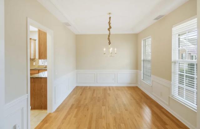 6204 Woodland Commons Dr Gallery 4