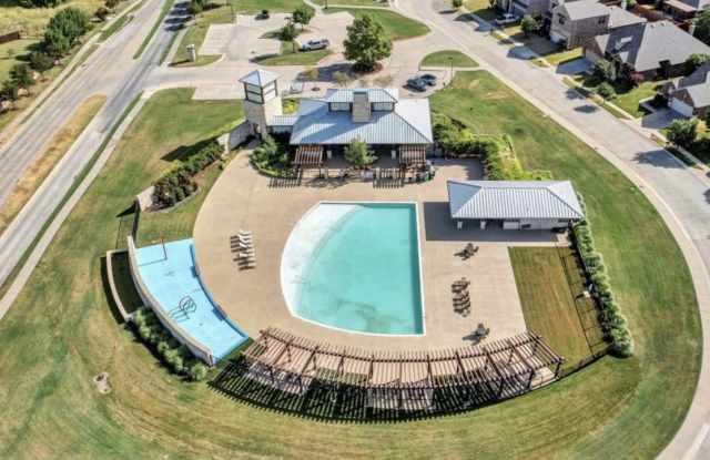 16048 Crosslake Ct Gallery 2