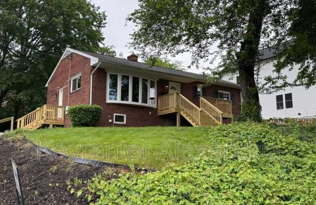 2826 James Dr photos photos