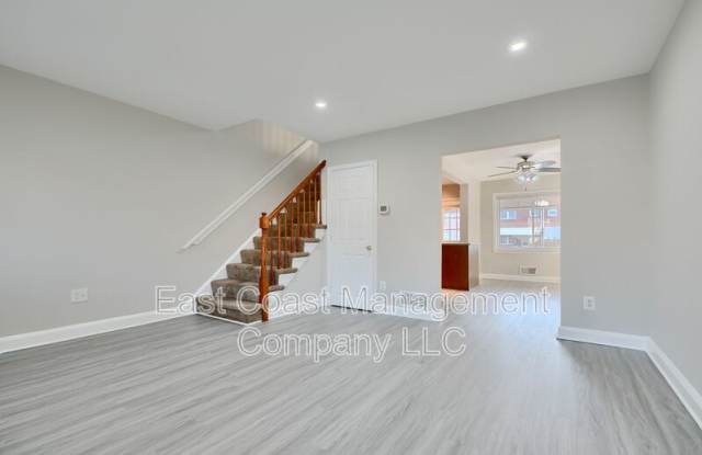 2137 Graythorn Road photos photos