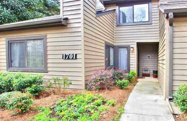 1701 Cedar Chase Lane NE photos photos
