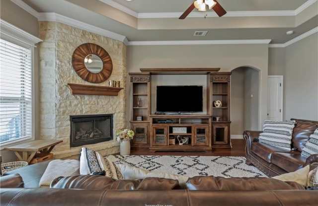 8301 Raintree Drive Gallery 3