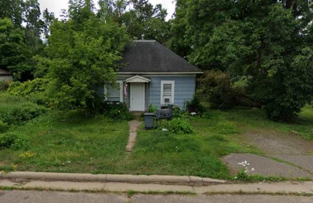 218 W Sabin Ave Ladysmith, WI 54848 photos photos