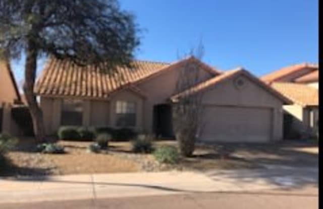2743 E Thunderhill Pl - 2743 East Thunderhill Place, Phoenix, AZ 85048