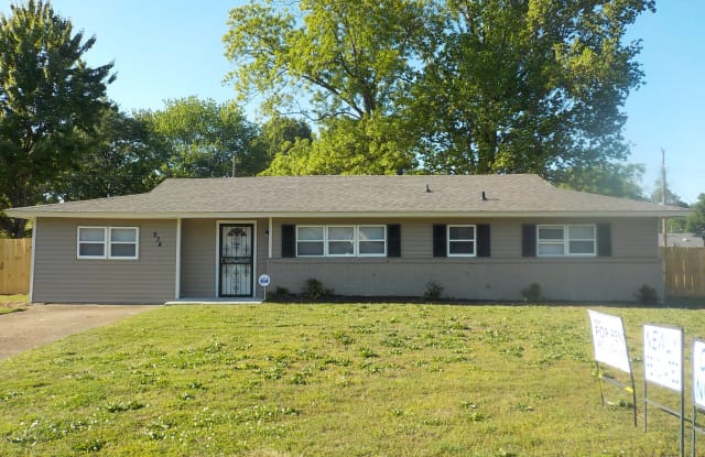934 E Holmes Rd - 934 East Holmes Road, Memphis, TN 38116