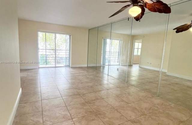 20800 NE 8th Ct photos photos