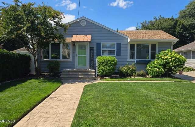 1115 Marcia Avenue Gallery 1