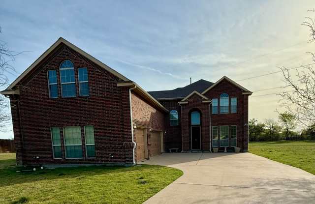 5/4/3  Home with Game room in WALKING DISTANCE TO THE MARINA Gallery 3