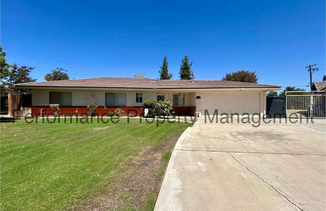 Beautiful 4 Bed/2 Bath 55+ Home w/ RBP  Security Deposit Alternative Option photos photos