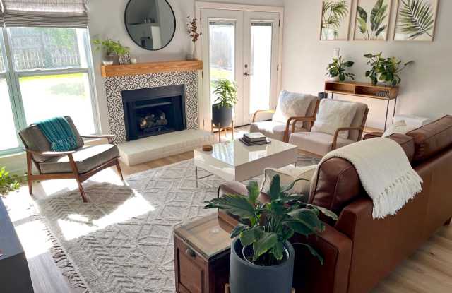 2320 Windsong Trail Gallery 2