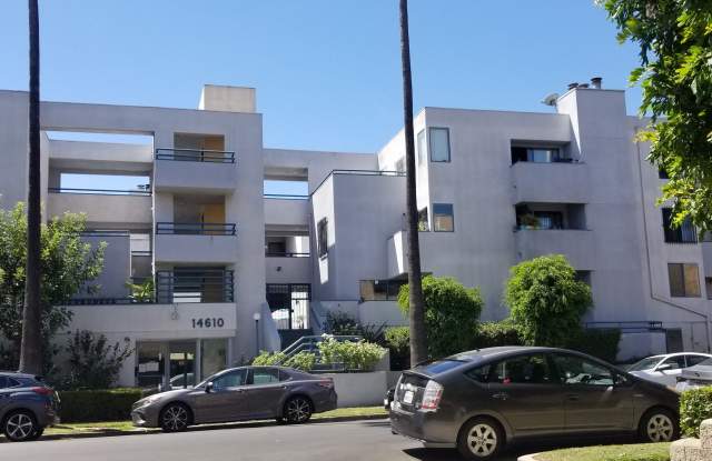 14610 Erwin St photos photos