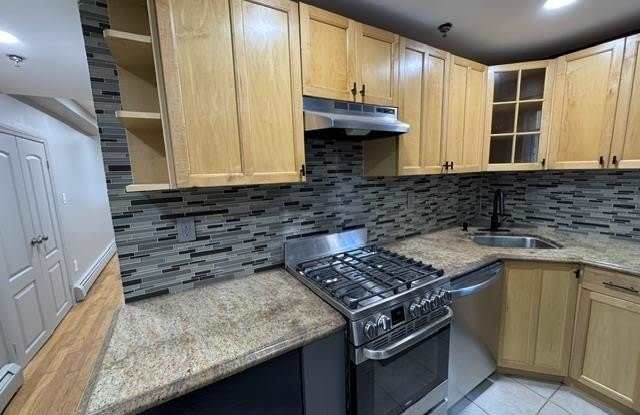 121 GARRISON AVE photos photos