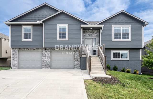 14337 Oakland Court Gallery 2