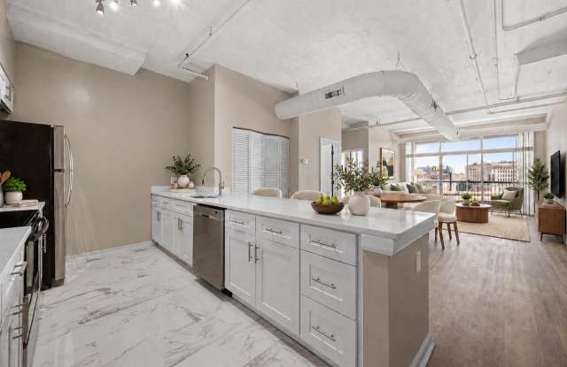 222 Saratoga Apartments Gallery 4