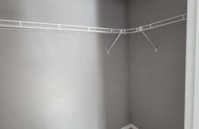 Spacious and Beautiful 4 bedroom in convenient Port Orchard location - 854 Mystery Lane, Port Orchard, WA 98366