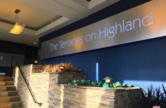 1940 AVE N HIGHLAND - 1940 West Avenue South, Turlock, CA 95380
