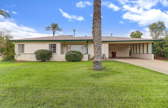 6743 E HOLLY Street Gallery 2