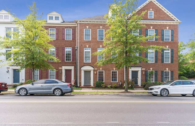 Lovely Townhome Conveniently Located! photos photos Lovely Townhome Conveniently Located! photos photos