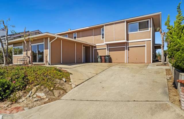 Hilltop Ocean view home! photos photos