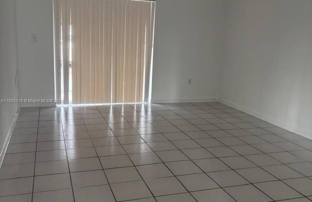 2710 W 76th St photos photos