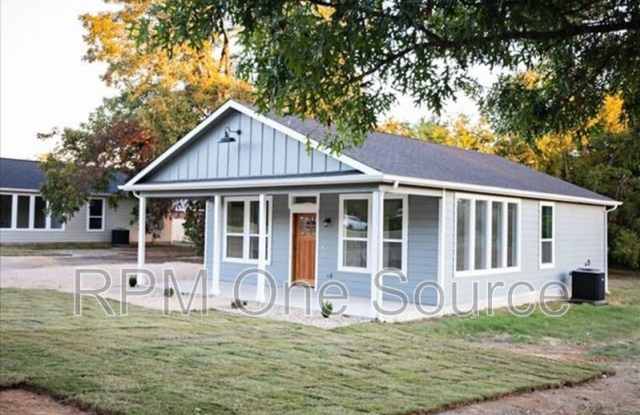 704 Walnut Street photos photos