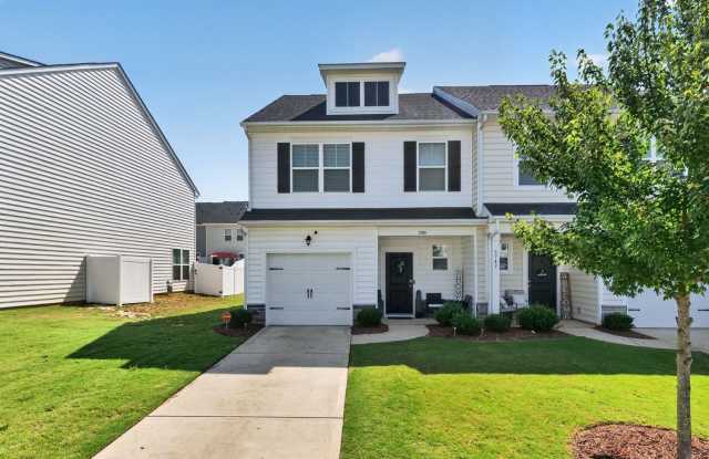 Charming 3BR Townhome in Terrell photos photos Charming 3BR Townhome in Terrell photos photos